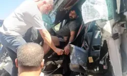 TIR'lar Çarpıştı: 1 Yaralı