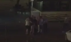 Eğlence Kulübü Çıkışında Kadınların Kavgası Kamerada