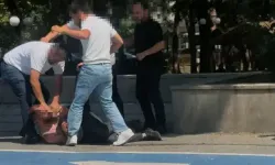 Tartıştıkları Kişiyi Döven 4 Kişi Gözaltına Alındı; Olay Kamerada