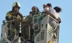 3 Katlı Binadaki Yangında Mahsur Kalan 4 Kişi Kurtarıldı