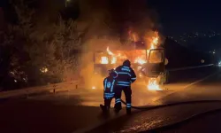 Otoyolda TIR Çekicisi Yandı