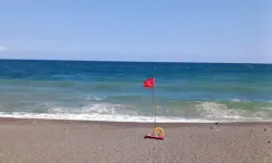 Akçakoca’da Olumsuz Hava Şartları Nedeniyle Denize Girmek Yasaklandı