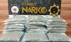 2 Araca Düzenlenen Operasyonda 27 Kilogram Uyuşturucu Ele Geçirildi