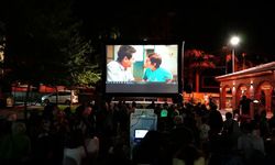 Erbaa Belediyesi’nden Çocuklara Yaz Neşesi: Açık Hava Sinema Günleri Başladı!