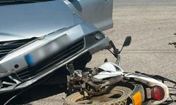 Erbaa’da Otomobil ile Motosiklet Çarpıştı: 1 Yaralı