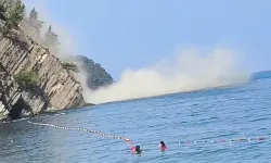 Denizde Yüzerken 200 Metre Mesafede Heyelan Meydana Geldi; O Anlar Kamerada