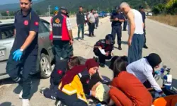 Otomobil İle Kamyon Kavşakta Çarpıştı; 3 Yaralı