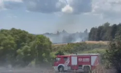 Silivri'de İki Farklı Otluk Alanda Çıkan Yangın Söndürüldü