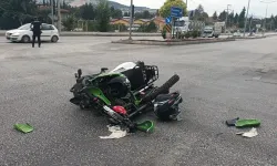 Otomobille Çarpışan Motosikletin Sürücüsü Ağır Yaralandı