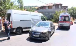 Ataşehir’de 2 Otomobilin Karıştığı Kazada 1 Kişi Yaralandı
