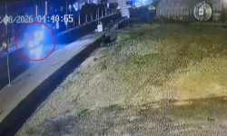 Kavşakta İki Otomobil Çarpıştı: 2 Ölü, 3 Yaralı