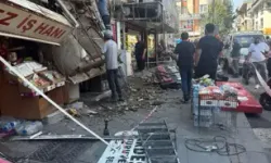 Klima Montajı Sırasında Çökme; 2 Yaralı