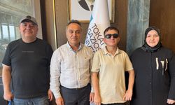 Türkiye 378’incisi Olan Görme Engelli Taha, Özel Eğitim Öğretmenliğini Seçti