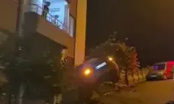 Ordu’da Bahçe Duvarında Askıda Kalan Otomobilin Sürücüsü Kaçtı