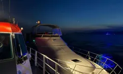 Çanakkale'de Makine Arızası Nedeniyle Sürüklenen Tekne Kurtarıldı