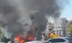 Hastane Çıkışında Çiftin Otomobili Yandı, Güvenlik Görevlileri Alevleri Söndürdü