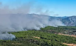 Aksu yangını 2'nci gününde; 2 bini aşkın hane elektriksiz kaldı