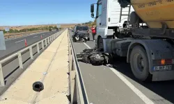 Hafriyat Kamyonuyla Çarpışan Motosikletin Sürücüsü Yaralandı