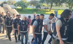 Teknede Yakalanan 9 FETÖ Şüphelisi Ve Kaptan Adliyeye Sevk Edildi