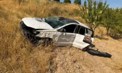 Adıyaman'da Devrilen Otomobilin Sürücüsü Yaralandı