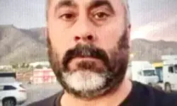 Lastiği Patlayan TIR, Önündeki TIR'a Çarptı ; 1 Ölü