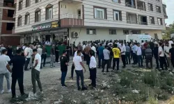 Eşi Ve 2 Çocuğunu Öldürüp, İntihar Etti
