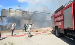 Kayseri'de 2 Katlı Ev Yandı