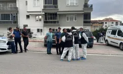 Boşanma Aşamasındaki Çift, Evlerinde ‘Siyanür Var, Girmeyin’ Yazılı Notla Ölü Bulundu