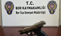 Bor’da Ruhsatsız Tabanca Ele Geçirildi