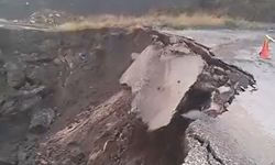Tokat'ta Heyelan; Köy Yolunun Çökme Anı Kamerada