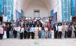Yeni Tıp Öğrencileri Gökmedrese'nin Tarıhî Kimliğiyle Buluştu: Tıbbın Tarihine İlk Yolculuk