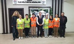Minik Nezaket Elçileri Millî Eğitim Müdürlüğünü Ziyaret Etti