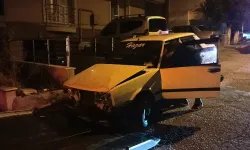 Alkollü sürücü park halindeki araçlara çarptı