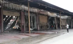 Sebze Halinde 22 İş Yerinin Zarar Gördüğü Yangındaki Hasar Görüntülendi