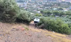 Şarampole Devrilen Hafif Ticari Aracın Şoförü Yaralandı