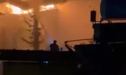 Binanın Çatı Katı Yandı