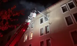 Mutfakta Yangın Çıktı, Apartmandakiler Tahliye Edildi