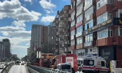 Beşiktaş’ta İş Yerinde Yangın: Üst Katlarda Mahsur Kalanları İtfaiye Kurtardı