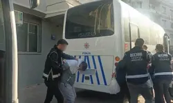 İzmir'de Suç Örgütüne Operasyonda 4 Tutuklama