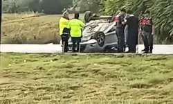 Kontrolden Çıkan Otomobil Ters Döndü: 3 Yaralı