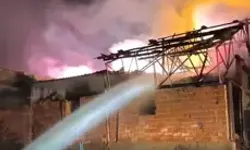 İnegöl’de Samanlık Yangında Kullanılamaz Hale Geldi