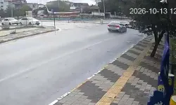 Tekirdağ'da İki Otomobil Kavşakta Çarpıştı; 1 Yaralı