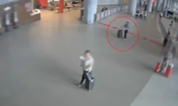 İran'lı 2 Yolcunun Valizinde Çikolatayla Kaplanmış Uyuşturucu Ele Geçirildi