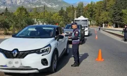 81 İlde Aranan 912 Suçlu Yakalandı