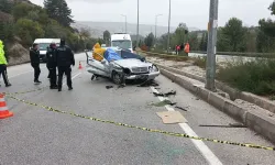 Düğün Yolunda Kaza: 1 Ölü, 4 Yaralı