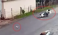 Kediye Çarpmamak İçin Manevra Yaptığı Motosikleti Devrilen Sürücü Yaralandı