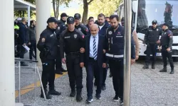 Milas Belediyesi'ne Operasyonda Başkan T. Ve Oğlu Da Dahil 20 Şüpheli Adliyede