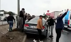 Tekirdağ'da Direğe Çarpan Otomobilin Sürücüsü Yaralandı