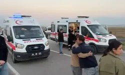 Düğün Davetiyesi Götürdükleri Araç Takla Attı; 3'ü Çocuk 6 Yaralı