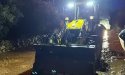 Büyükşehir Ekiplerinin Yağmur Mesaisi Gece Boyu Sürdü